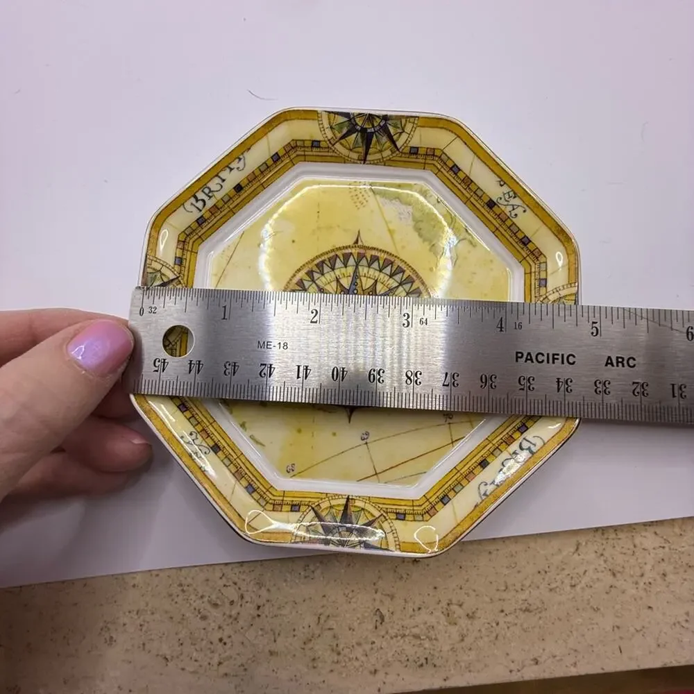 Wedgwood “Atlas” Bone China 5”Octagonal Decorative Compass Plate Yellow and Gold